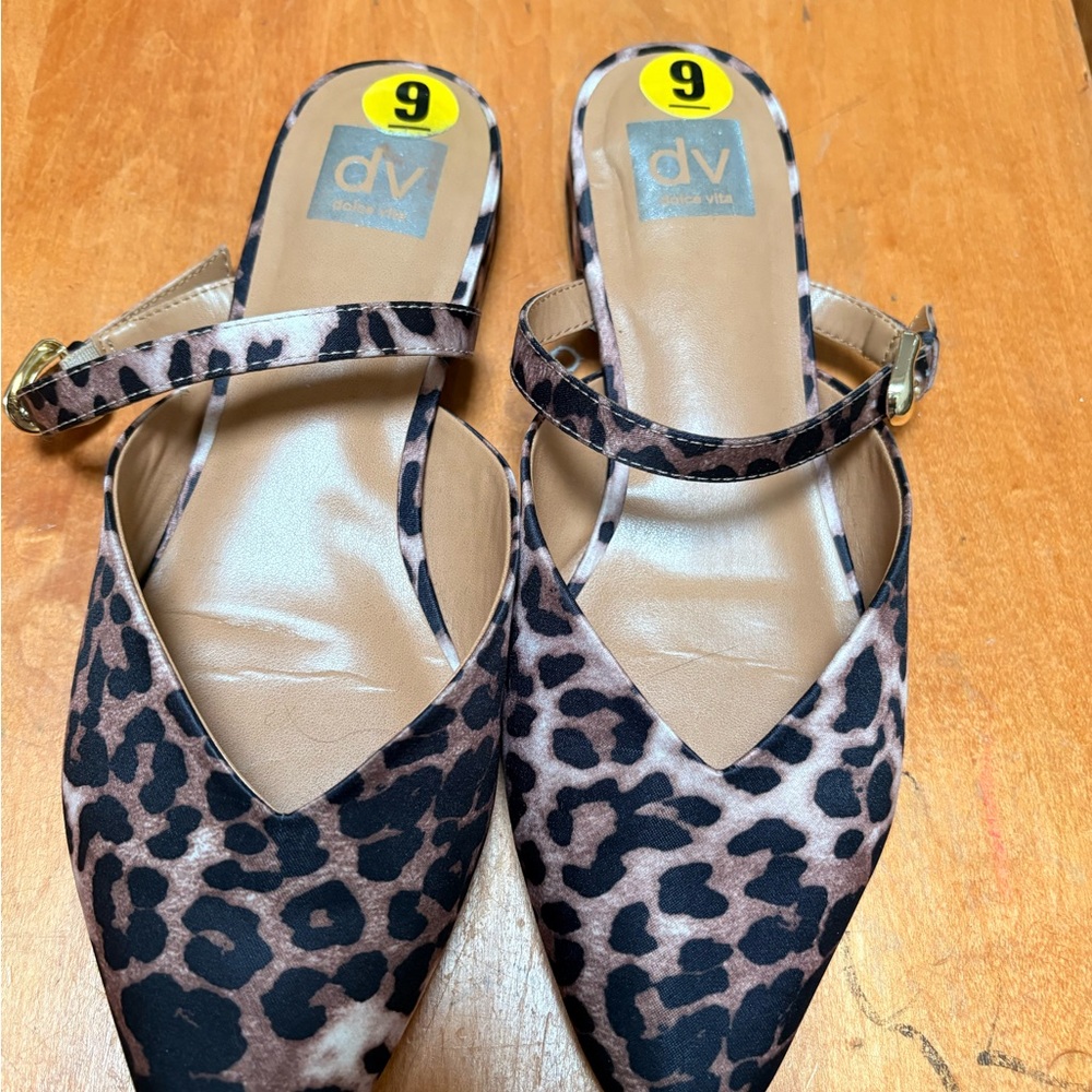 DV by Dolce Vita Women's Animal Print Flats